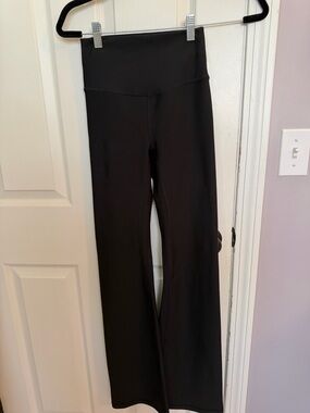 Abercrombie & Fitch Black High-Rise Flare Leggings